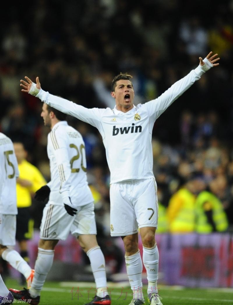 西甲-维尼修斯2球贝尔破门 皇马3-3险平10人莱万特 西甲-维尼修斯2球贝尔破门 皇马3-3险平10人莱万特